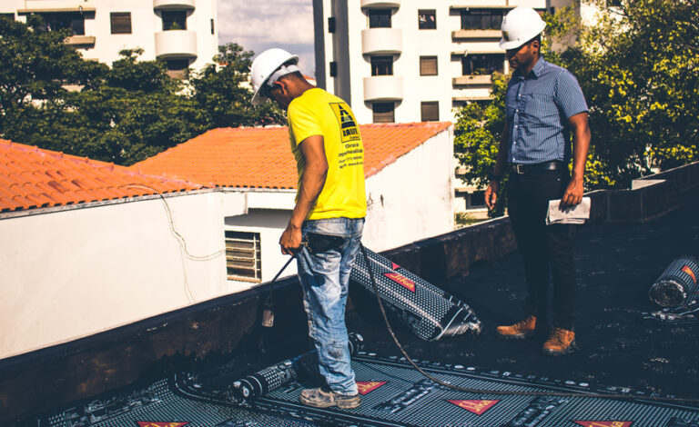 A impermeabilização tem como objetivo impedir a passagem indesejada de água, vapor, umidade, de forma a garantir o conforto